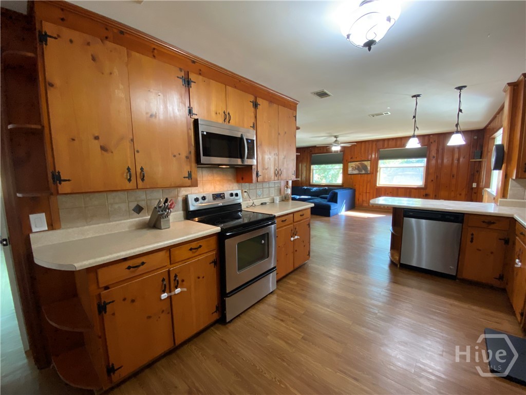 394 Thompson Lane
