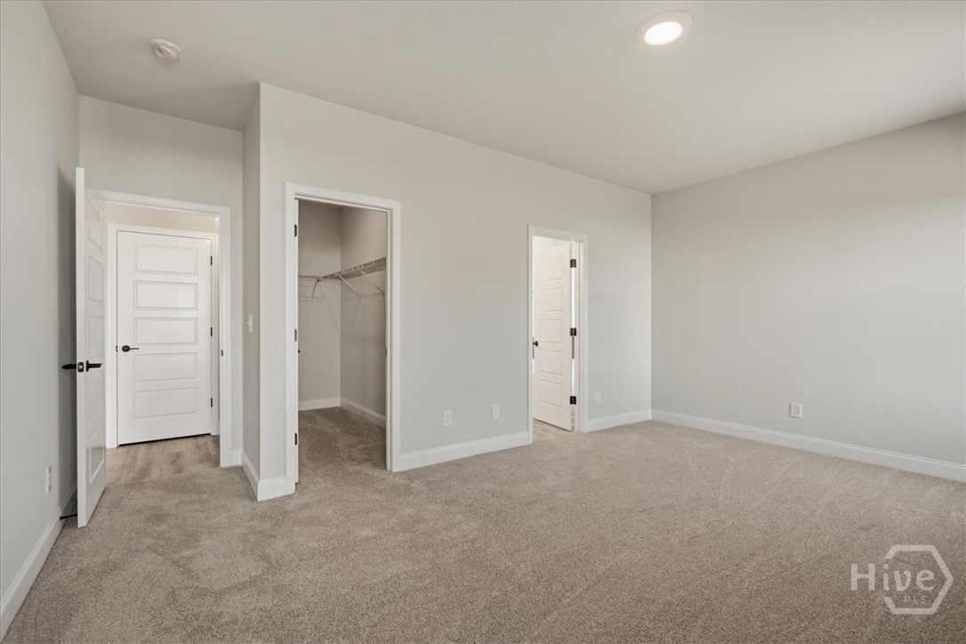 98 Susan Drive