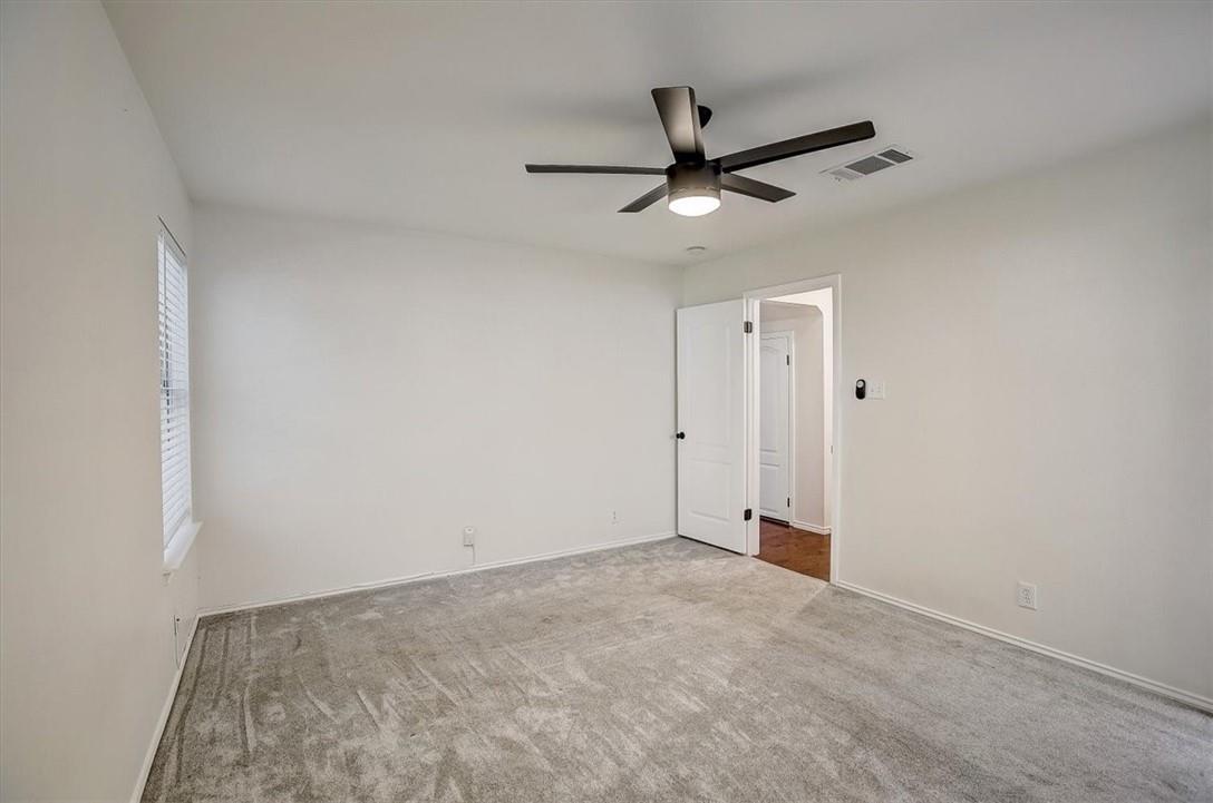 2016 Ravenscroft DR