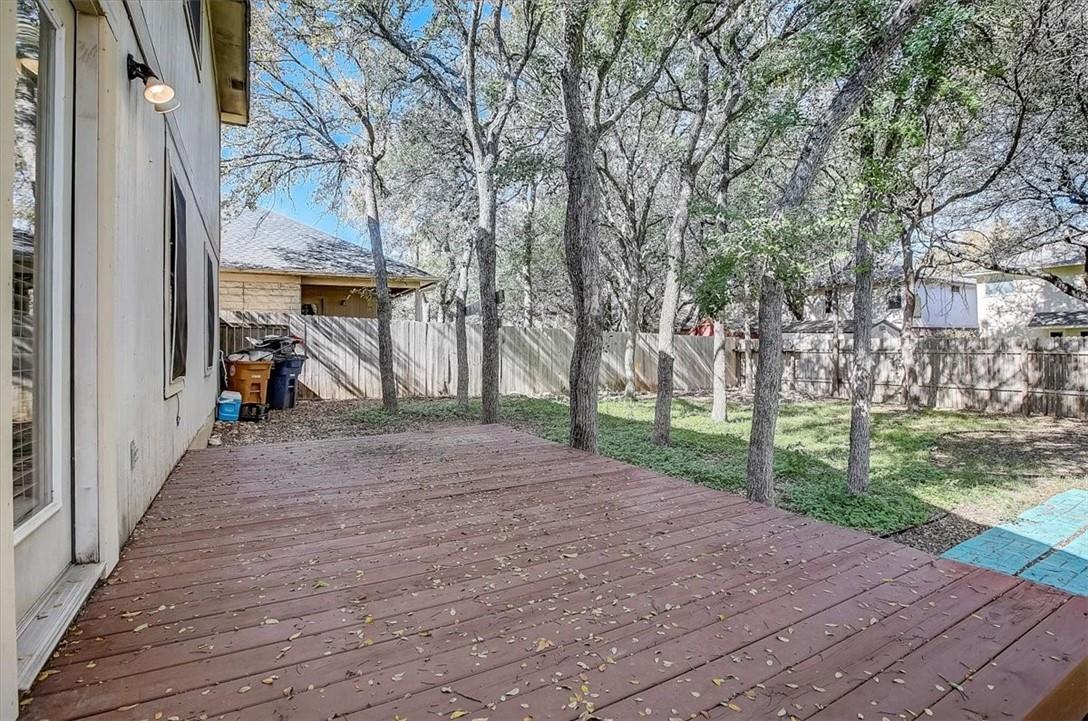 2016 Ravenscroft DR
