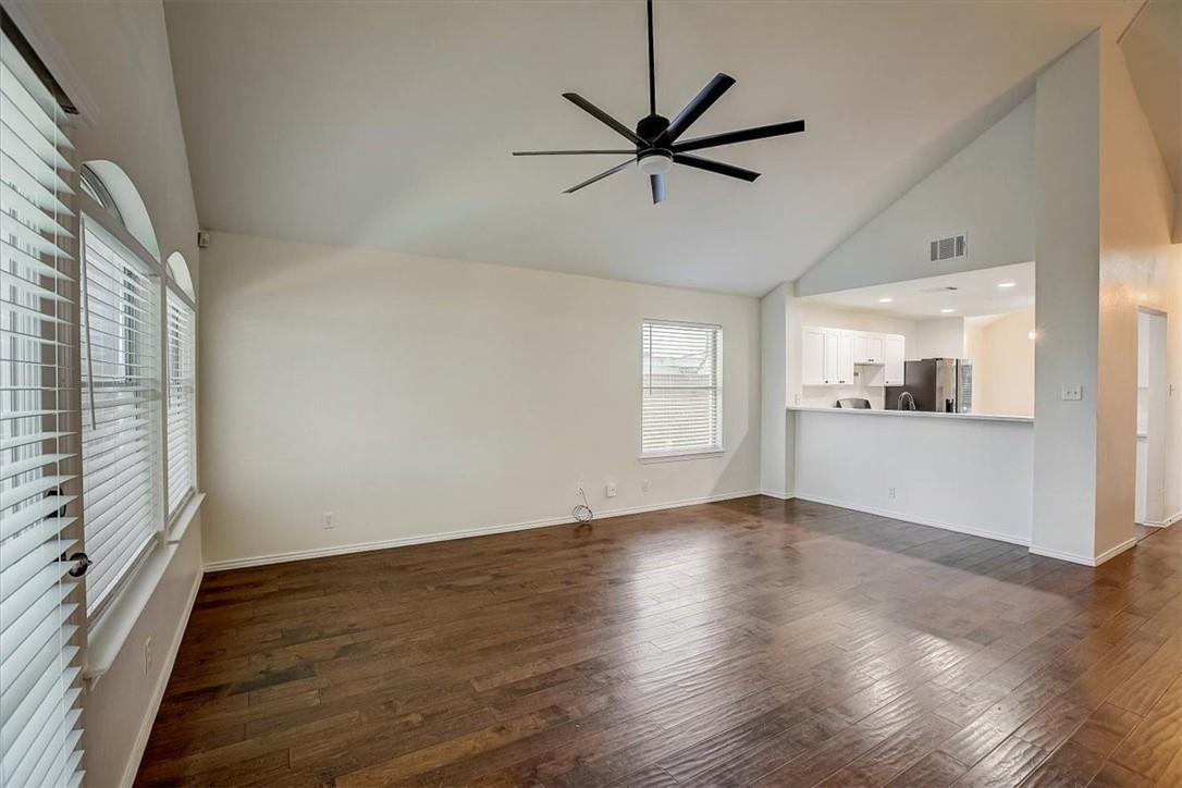 2016 Ravenscroft DR