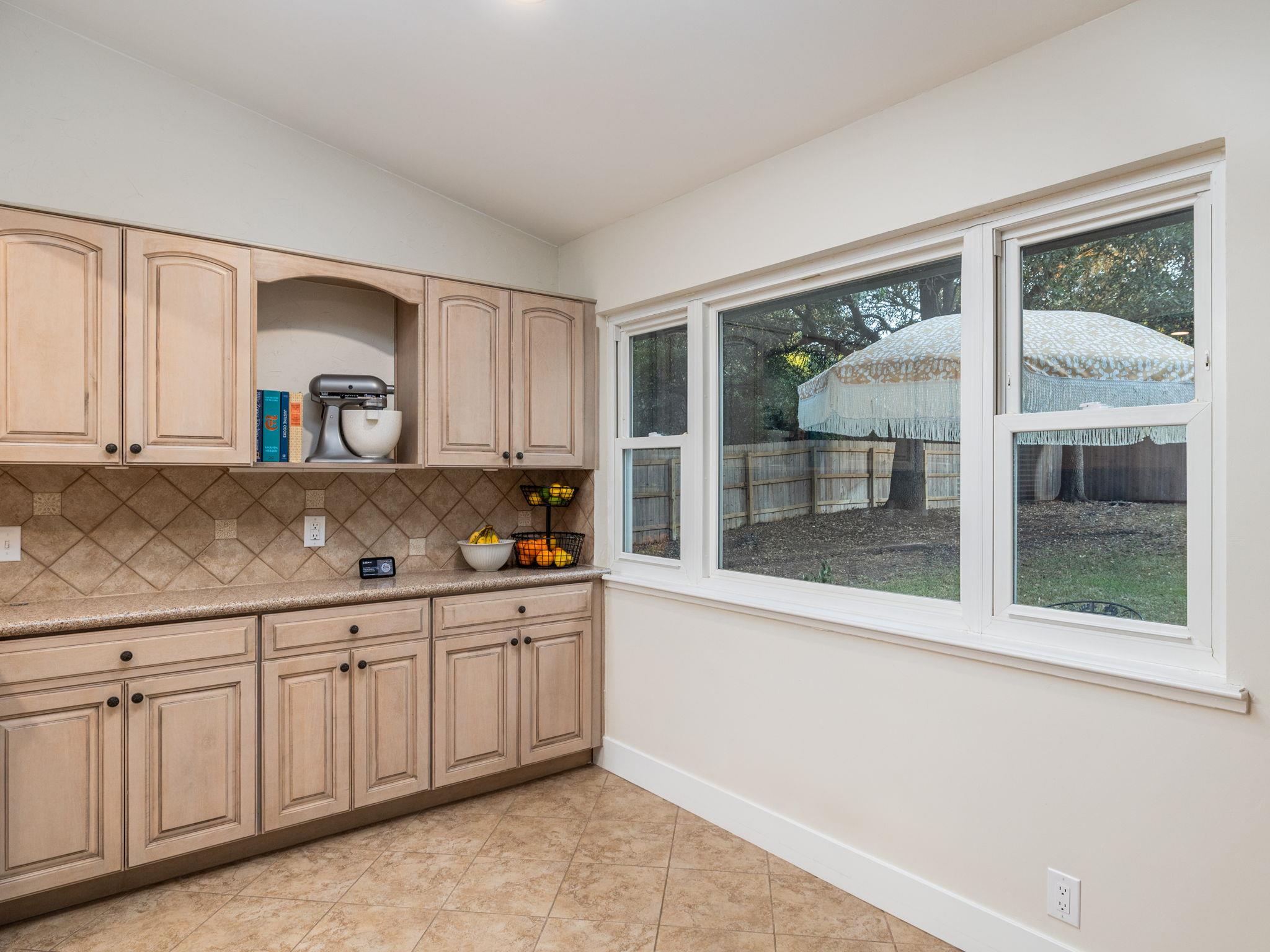 2401 Vassal DR