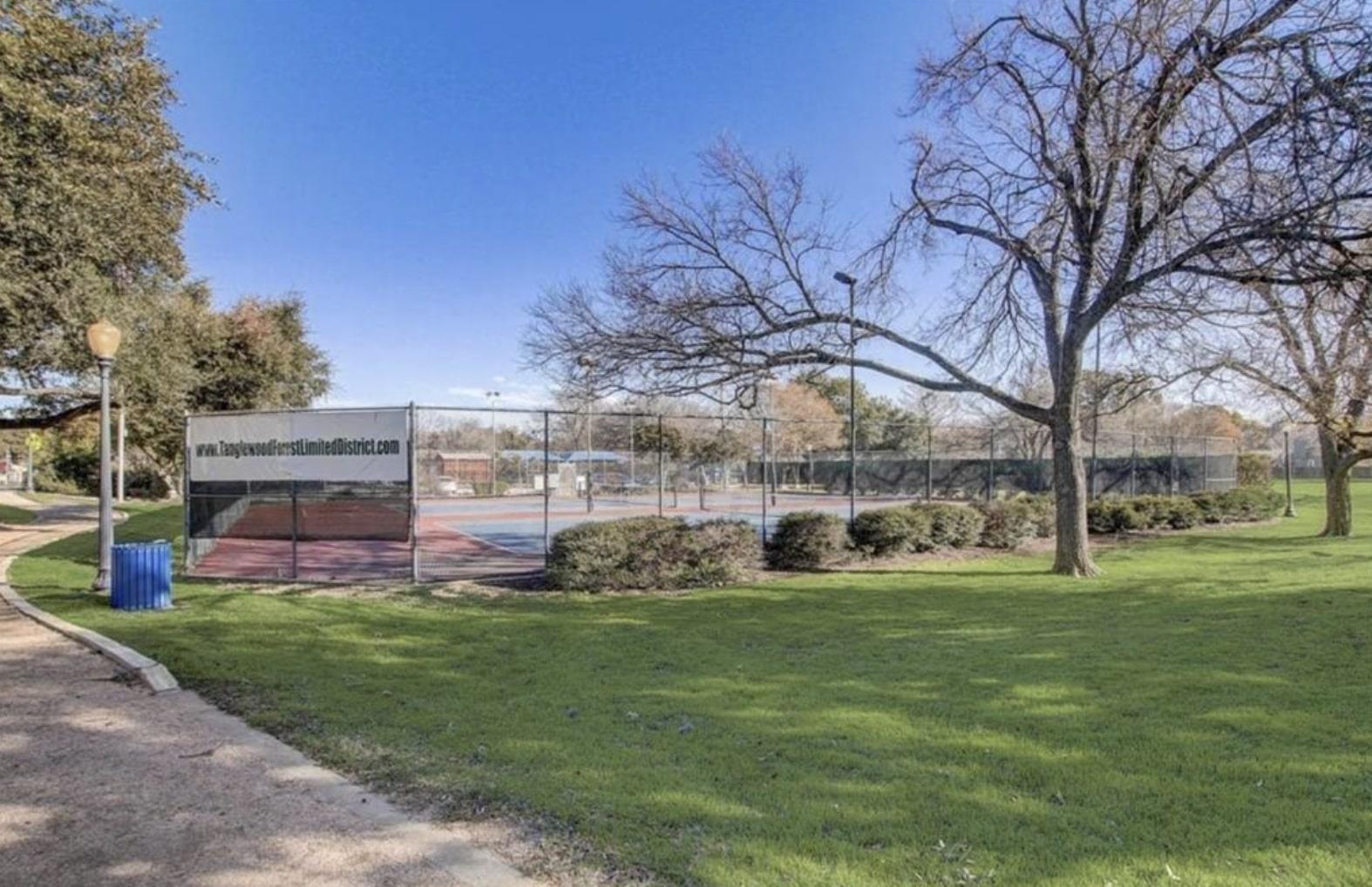 2401 Vassal DR