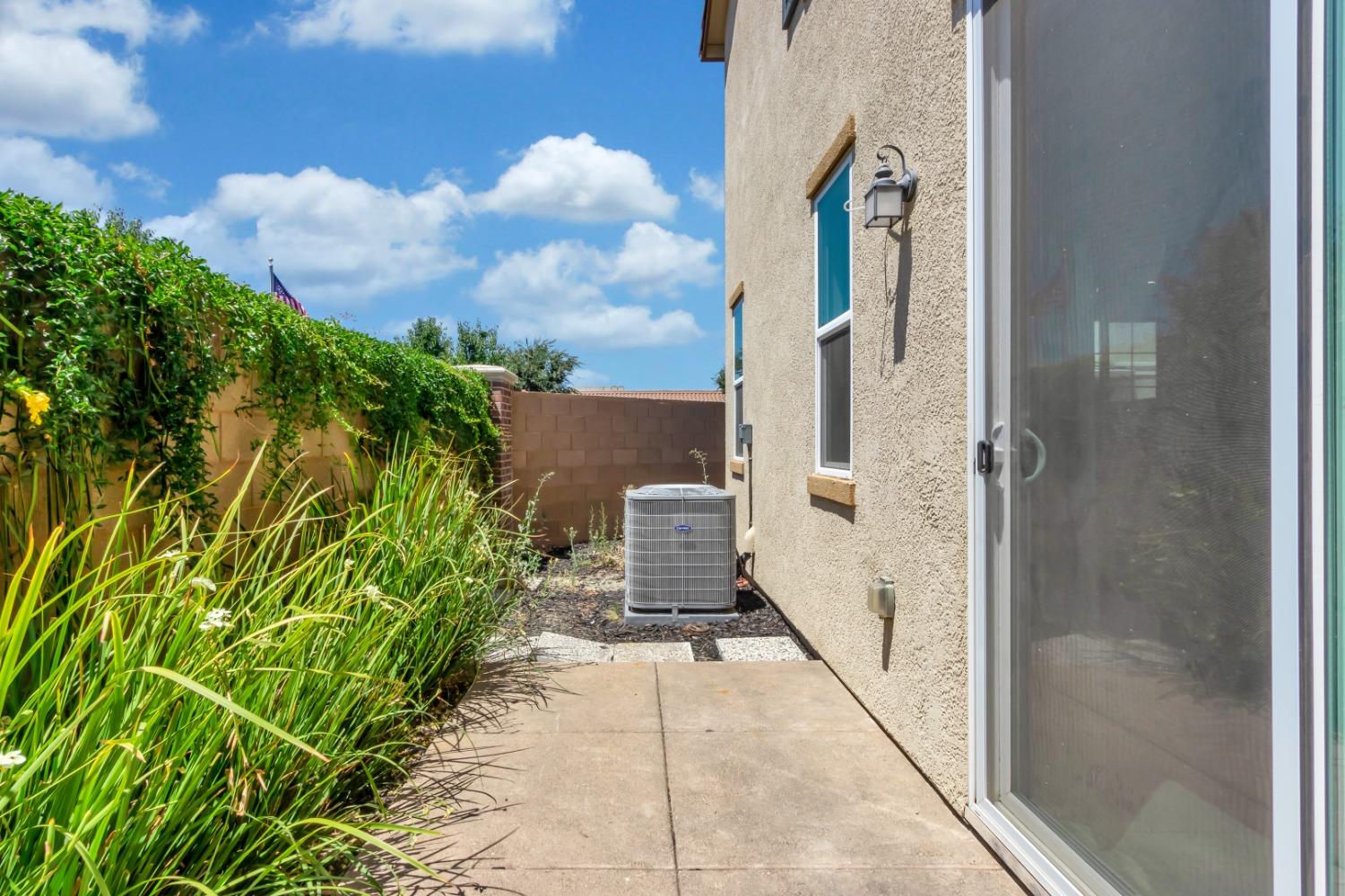 8884 ARISTON Lane