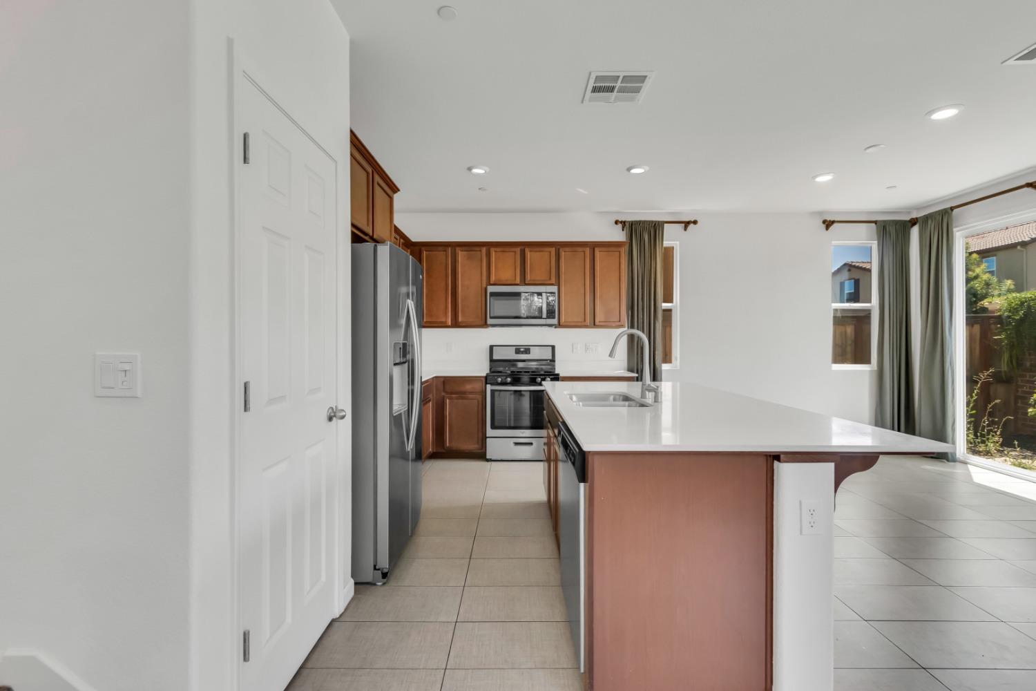 8884 ARISTON Lane