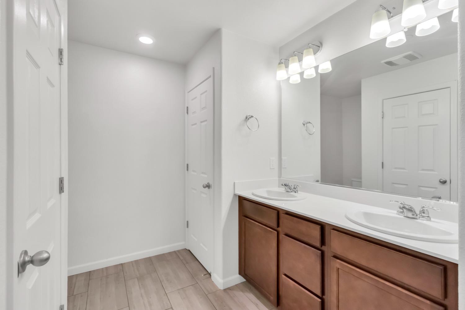 8884 ARISTON Lane