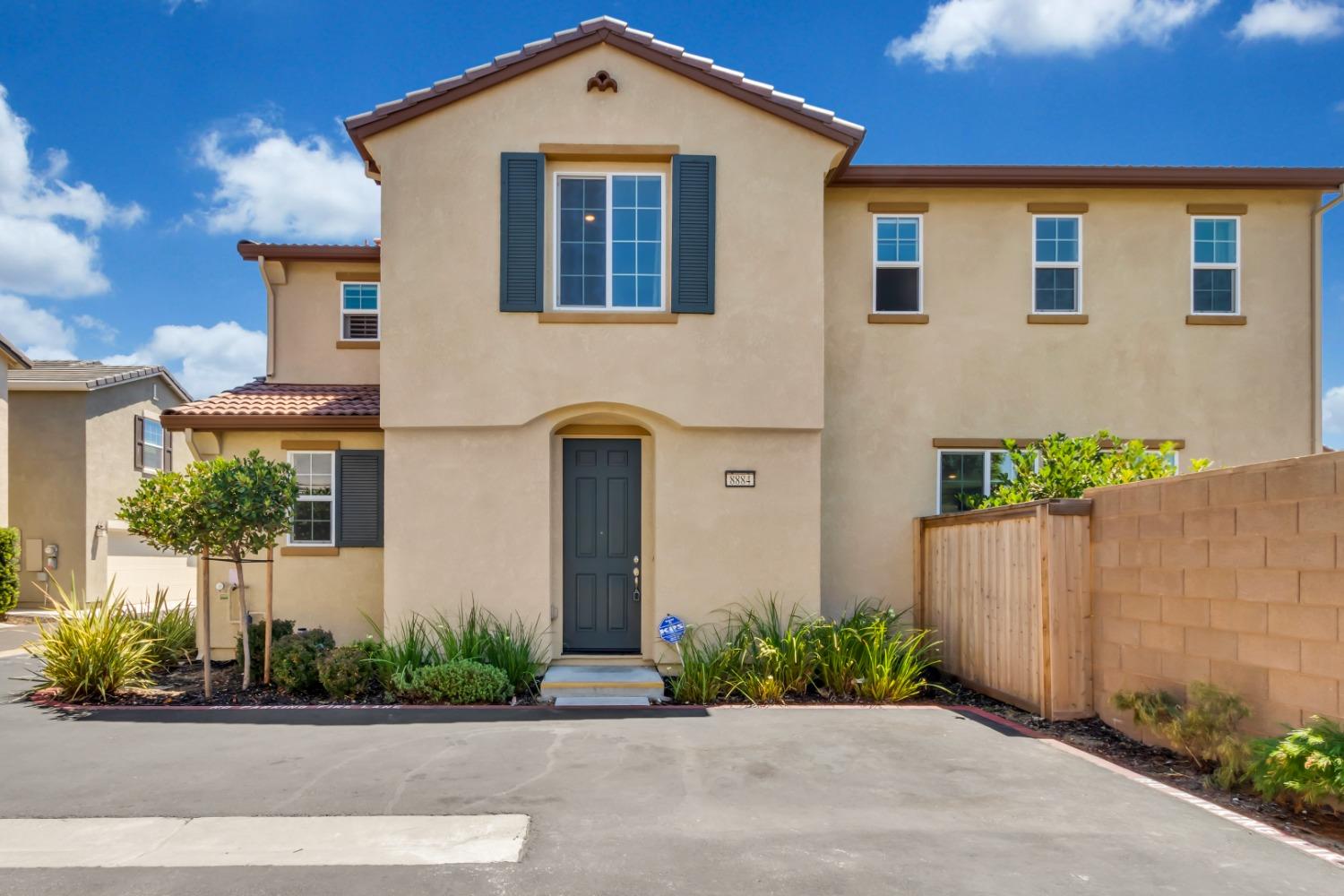 8884 ARISTON Lane