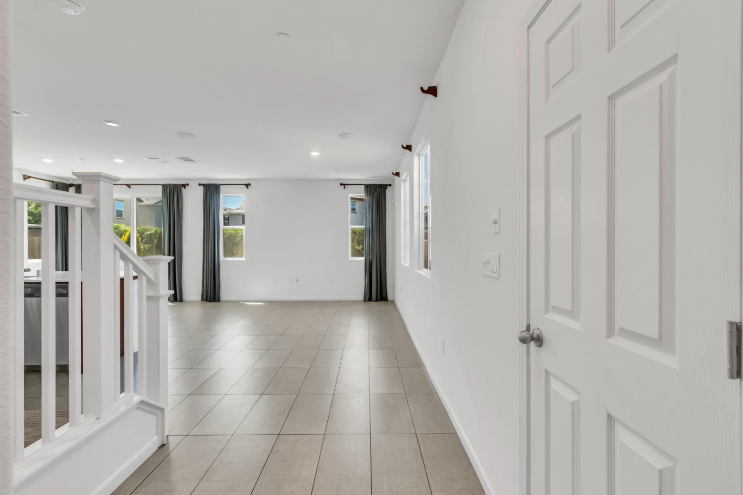 8884 ARISTON Lane