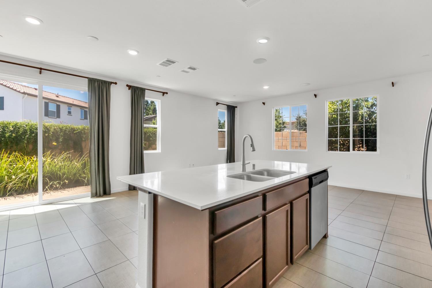 8884 ARISTON Lane