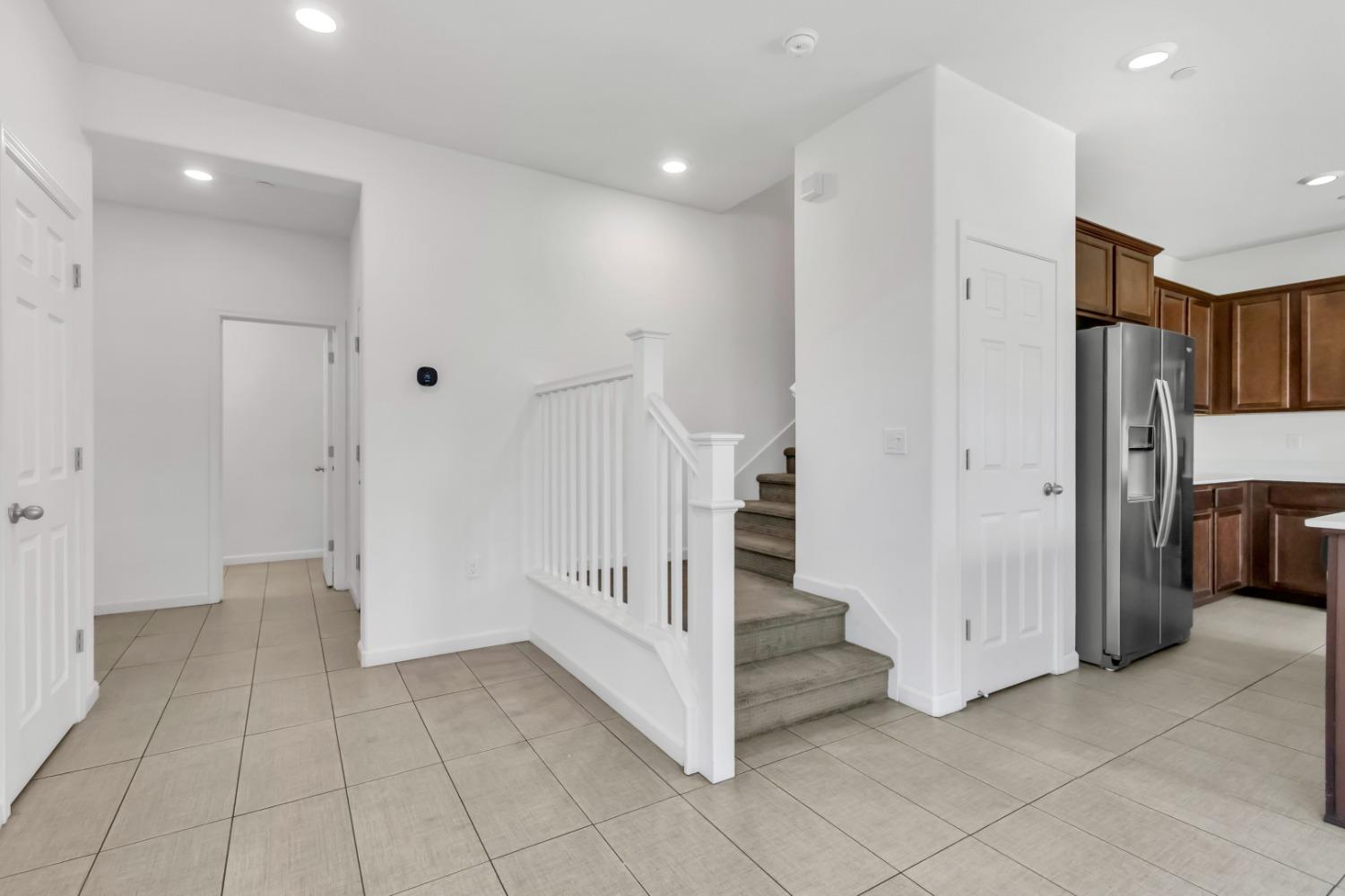 8884 ARISTON Lane