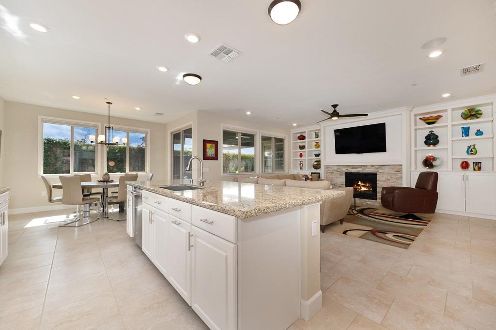 7096 De La Vina Drive