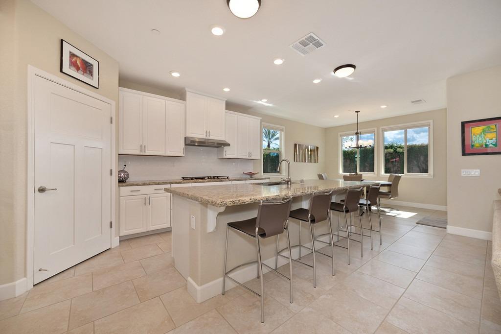 7096 De La Vina Drive