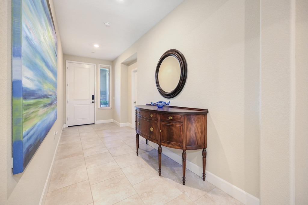 7096 De La Vina Drive