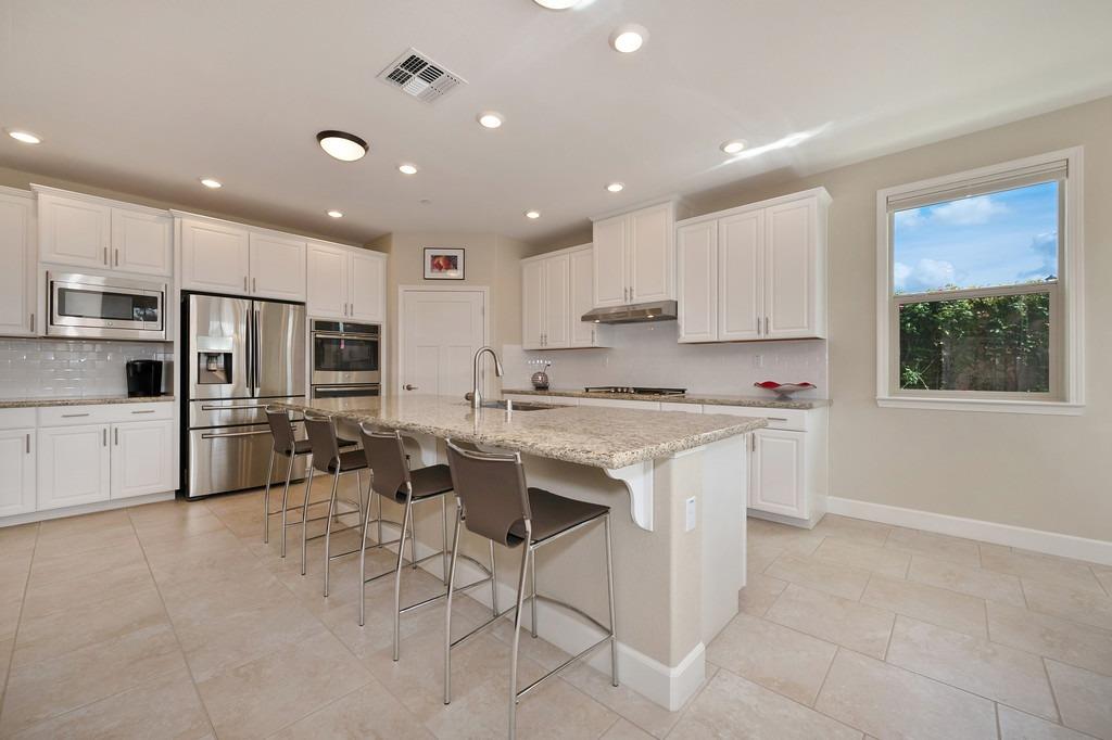 7096 De La Vina Drive