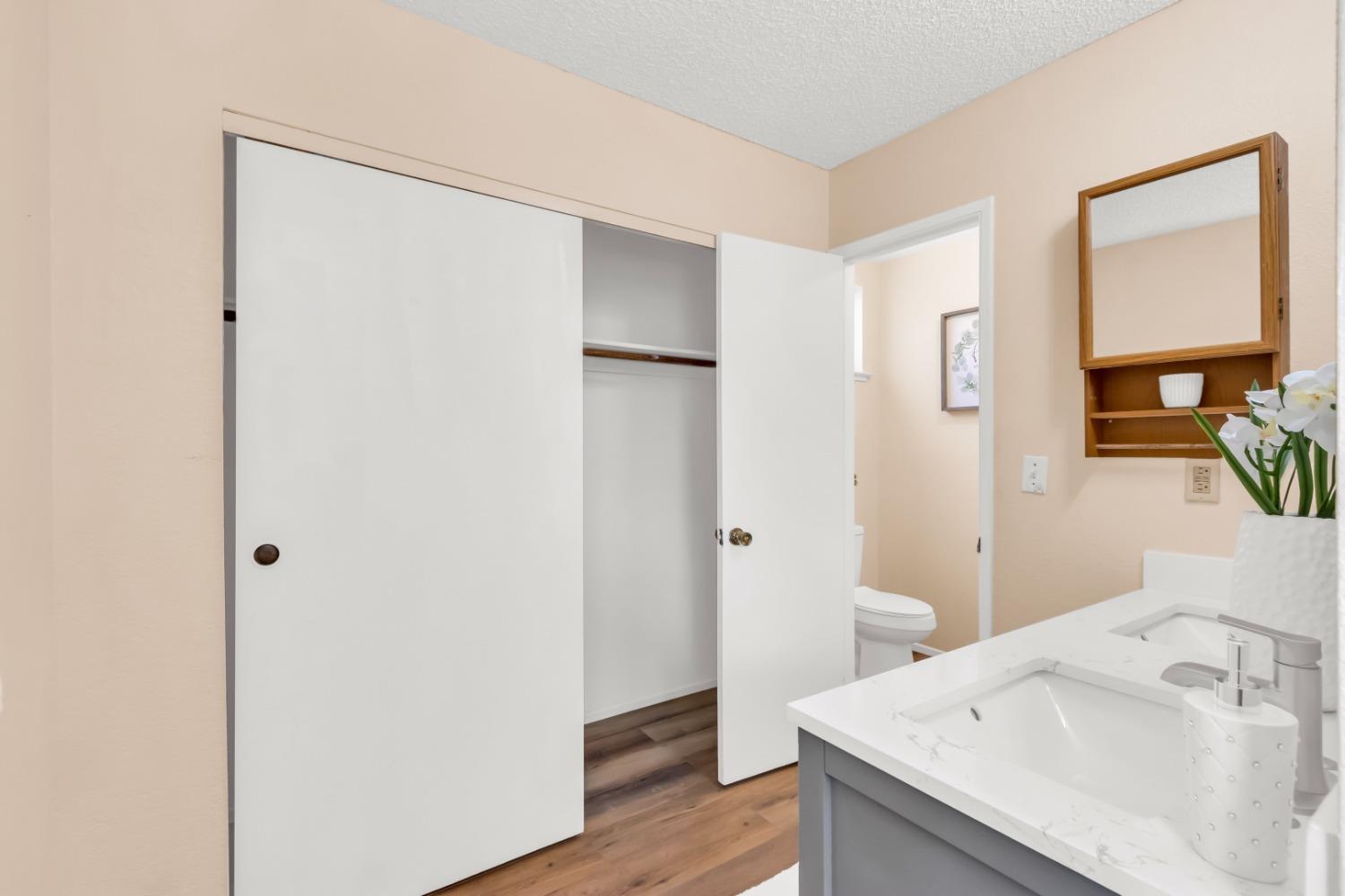 8559 SUN FLORIN Drive