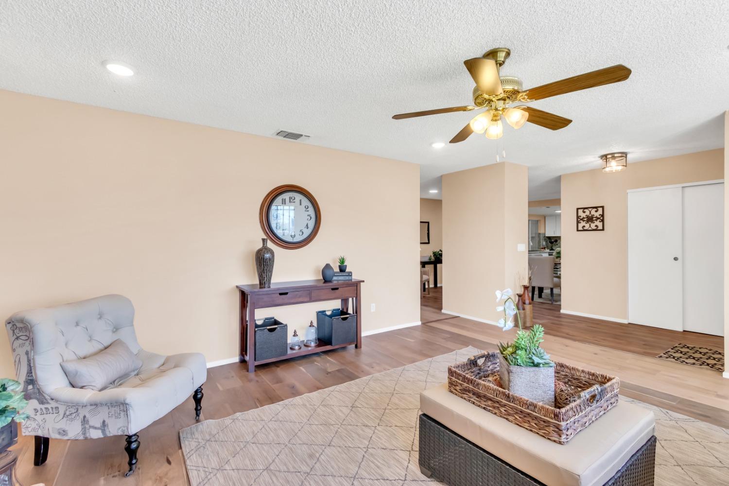 8559 SUN FLORIN Drive