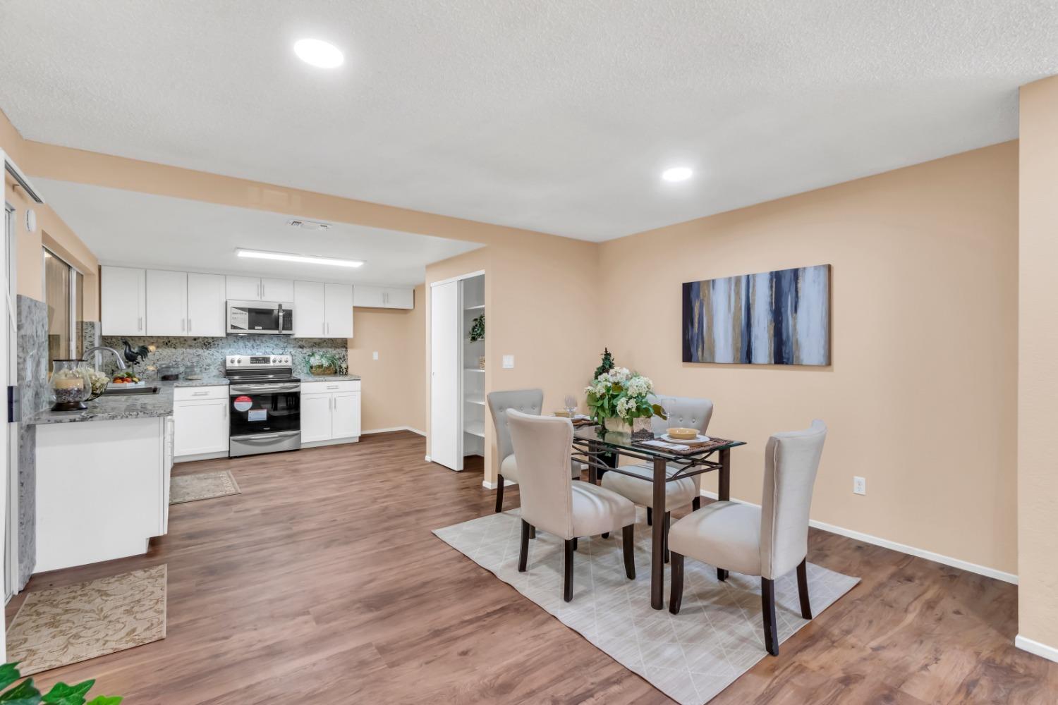 8559 SUN FLORIN Drive