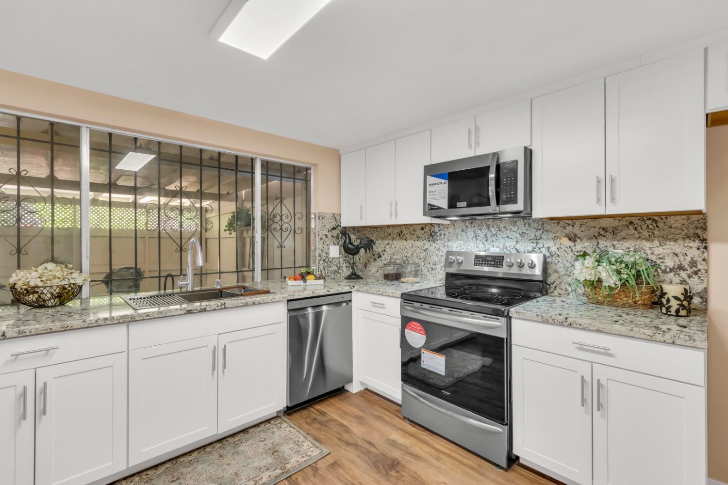 8559 SUN FLORIN Drive