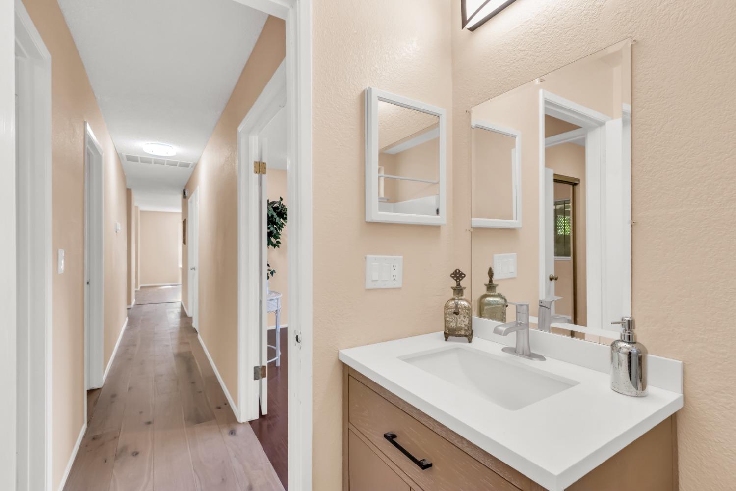 8559 SUN FLORIN Drive