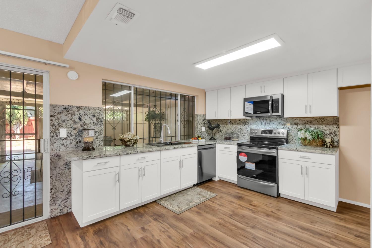 8559 SUN FLORIN Drive