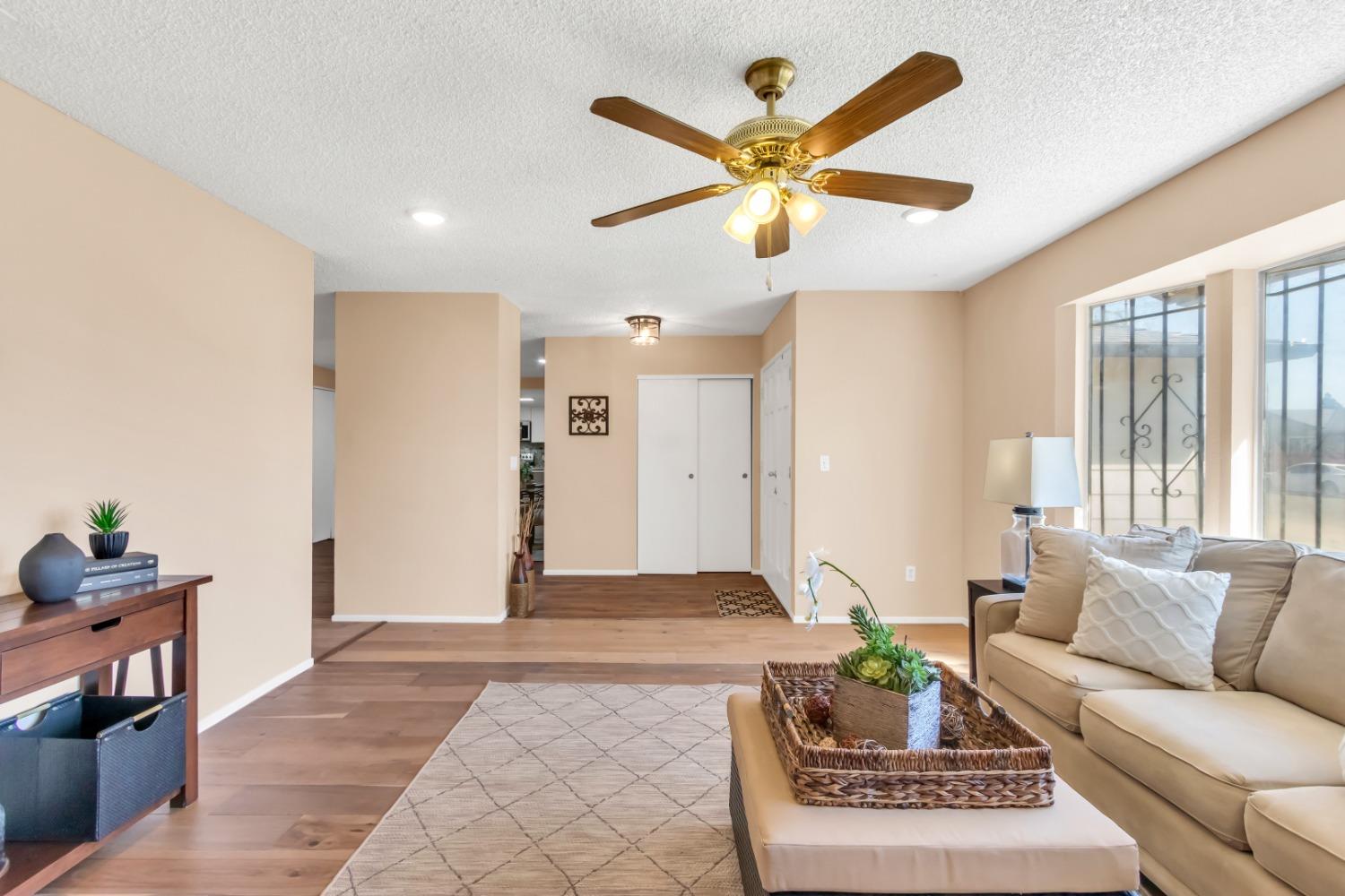 8559 SUN FLORIN Drive