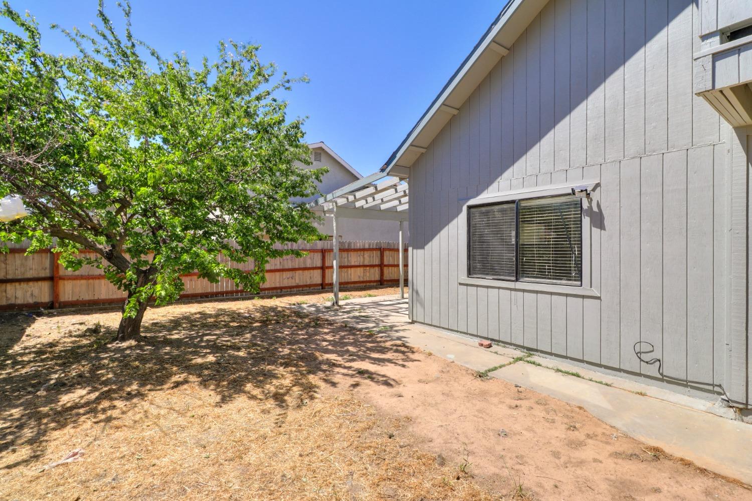 8600 Tiogawoods Drive