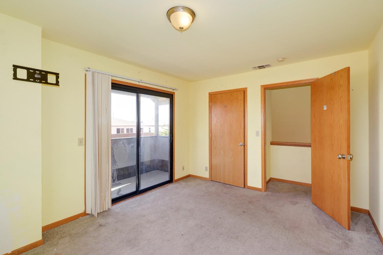 8600 Tiogawoods Drive