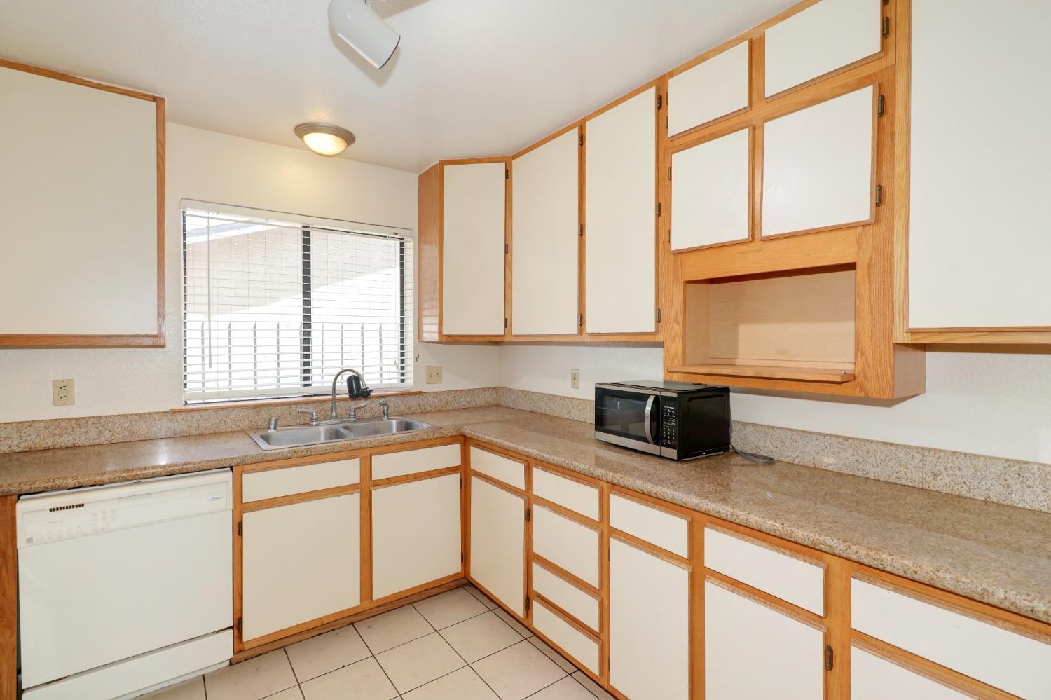 8600 Tiogawoods Drive