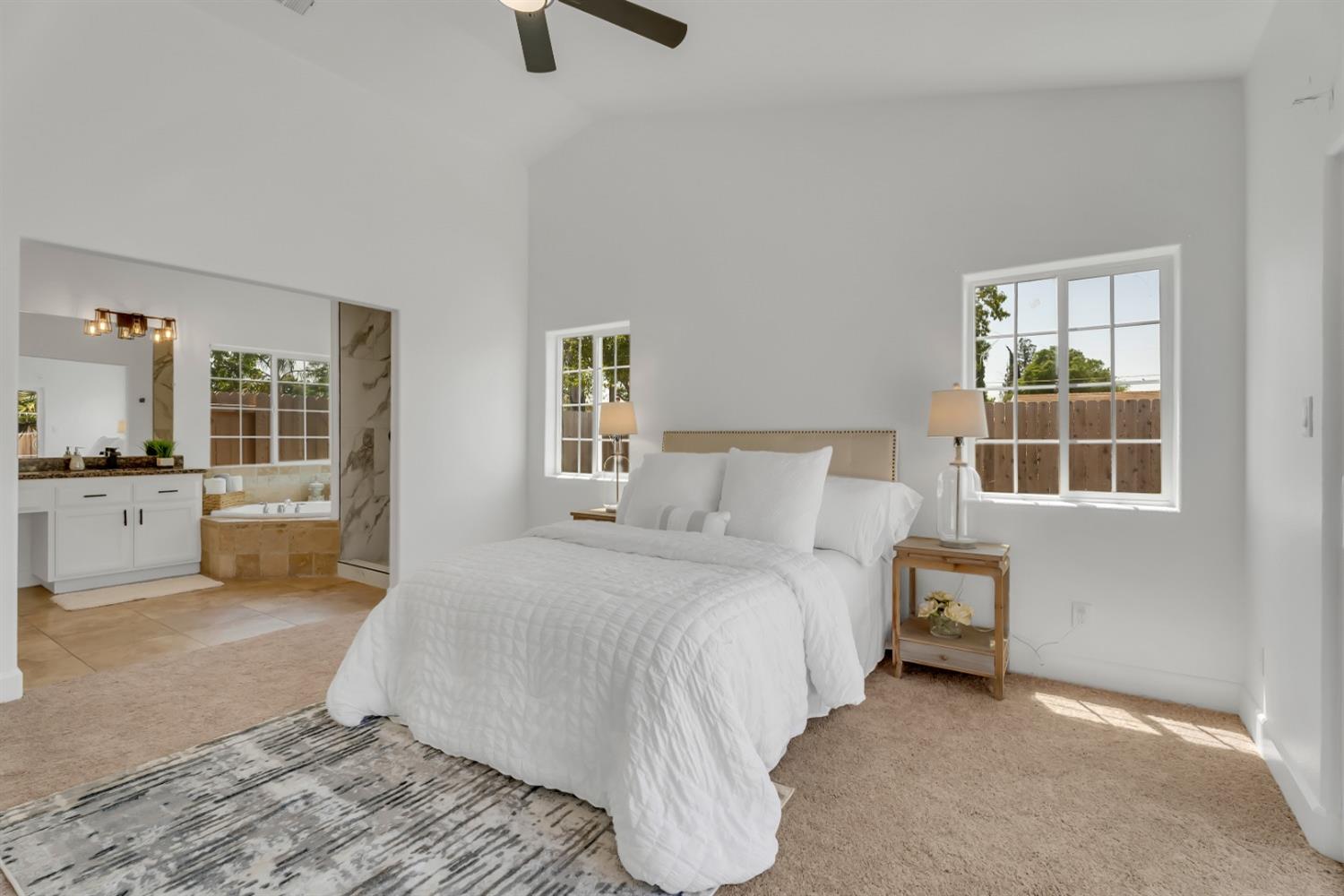 924 RIO ROBLES Avenue