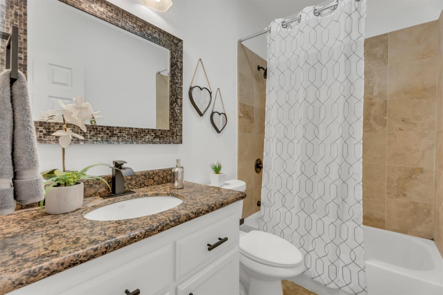 924 RIO ROBLES Avenue