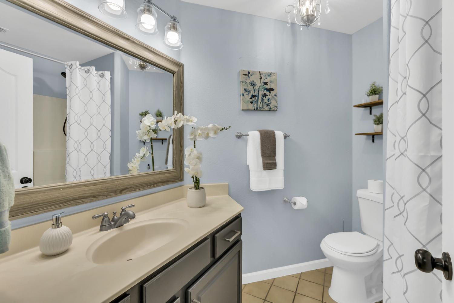 8436 ARROWROOT Circle