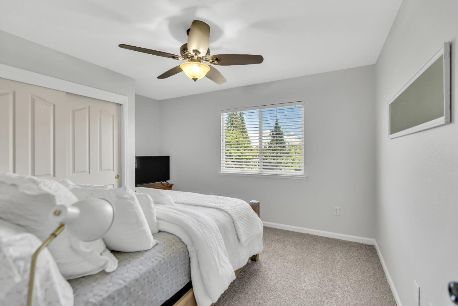 8436 ARROWROOT Circle