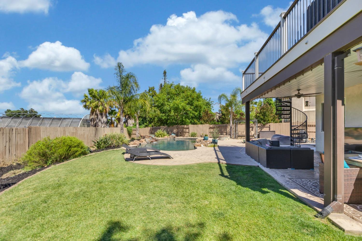 8436 ARROWROOT Circle