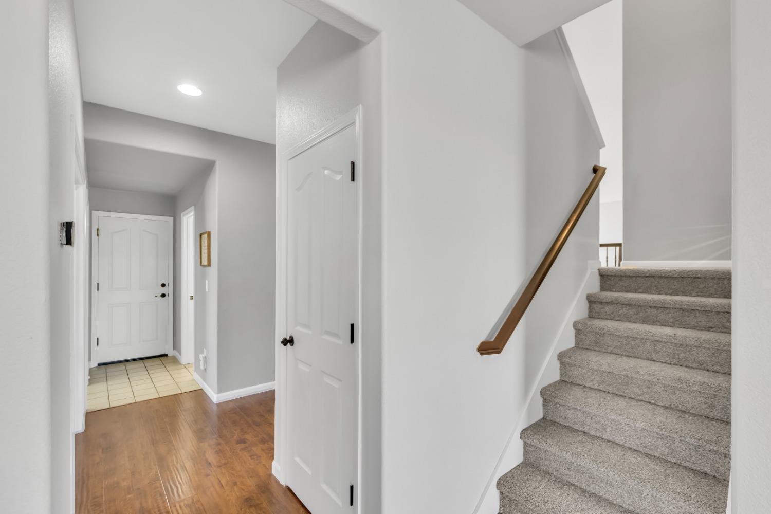 8436 ARROWROOT Circle