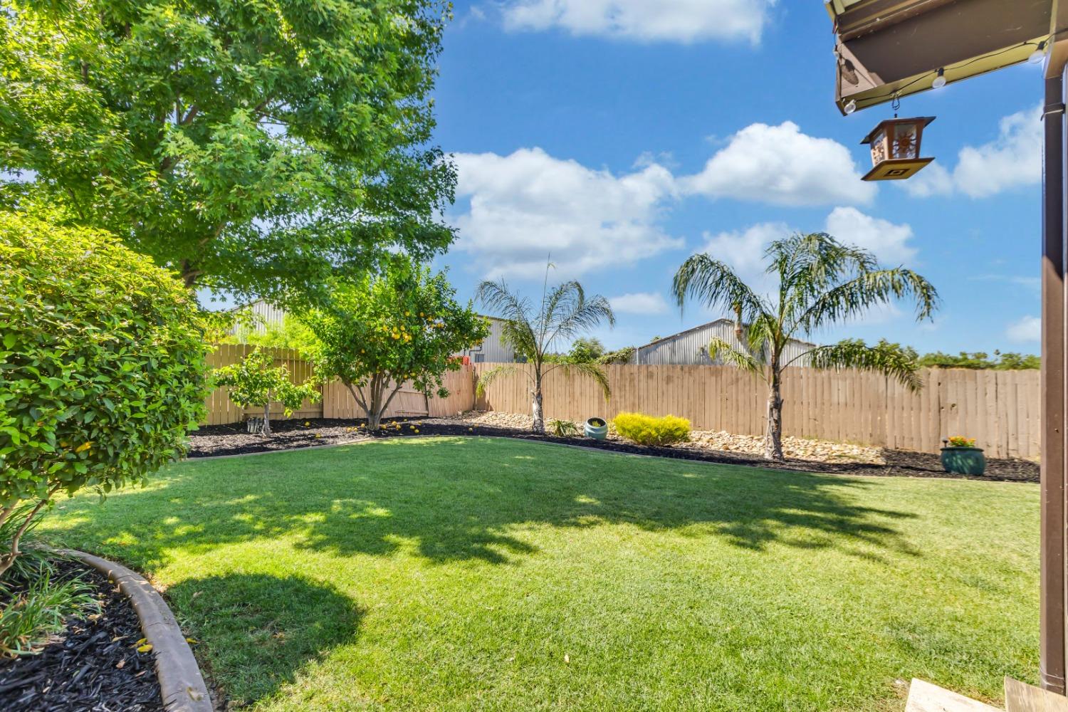 8436 ARROWROOT Circle