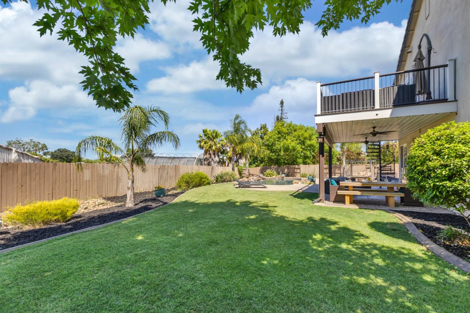 8436 ARROWROOT Circle