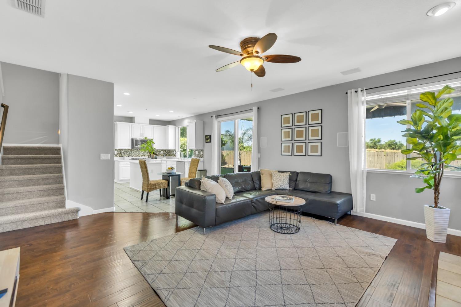 8436 ARROWROOT Circle