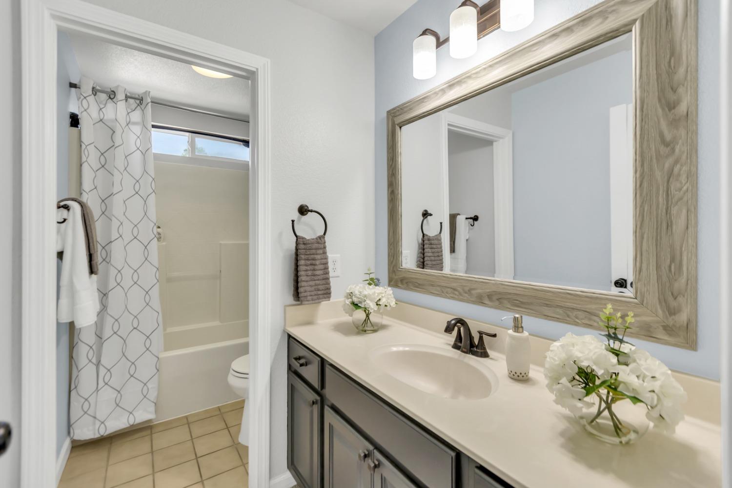 8436 ARROWROOT Circle