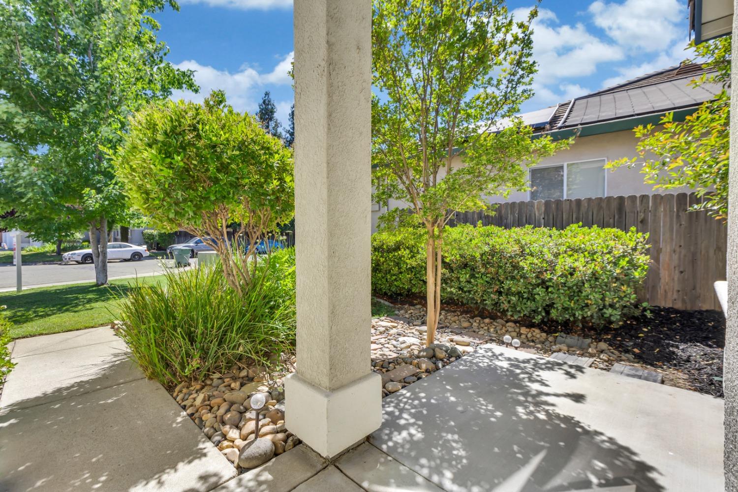 8436 ARROWROOT Circle