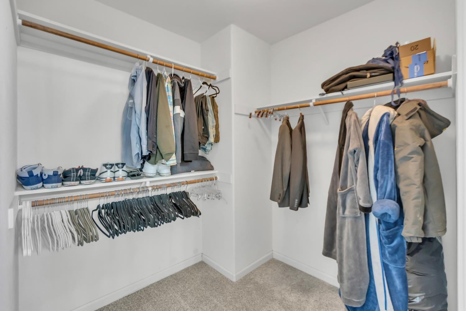 8436 ARROWROOT Circle