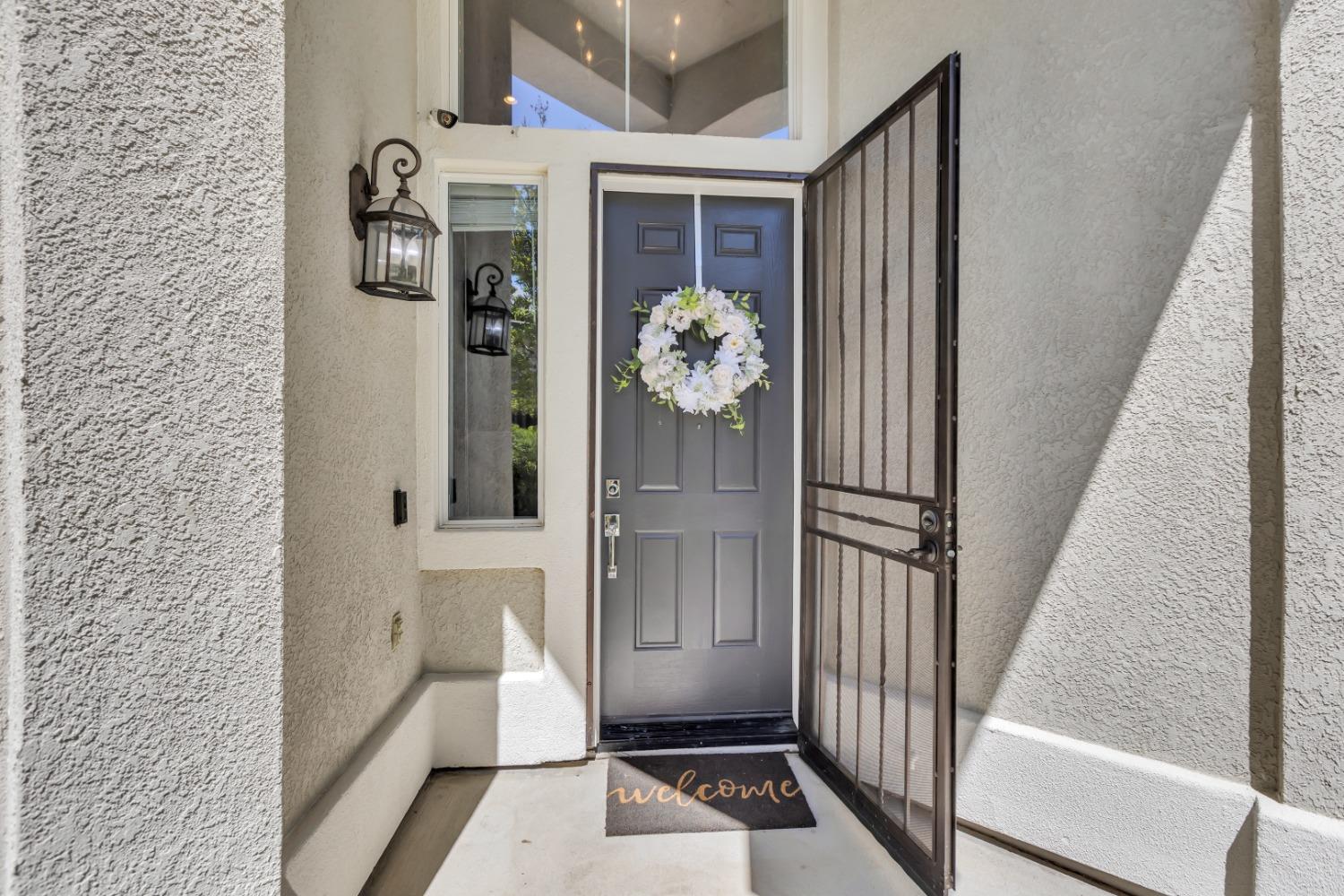 8436 ARROWROOT Circle