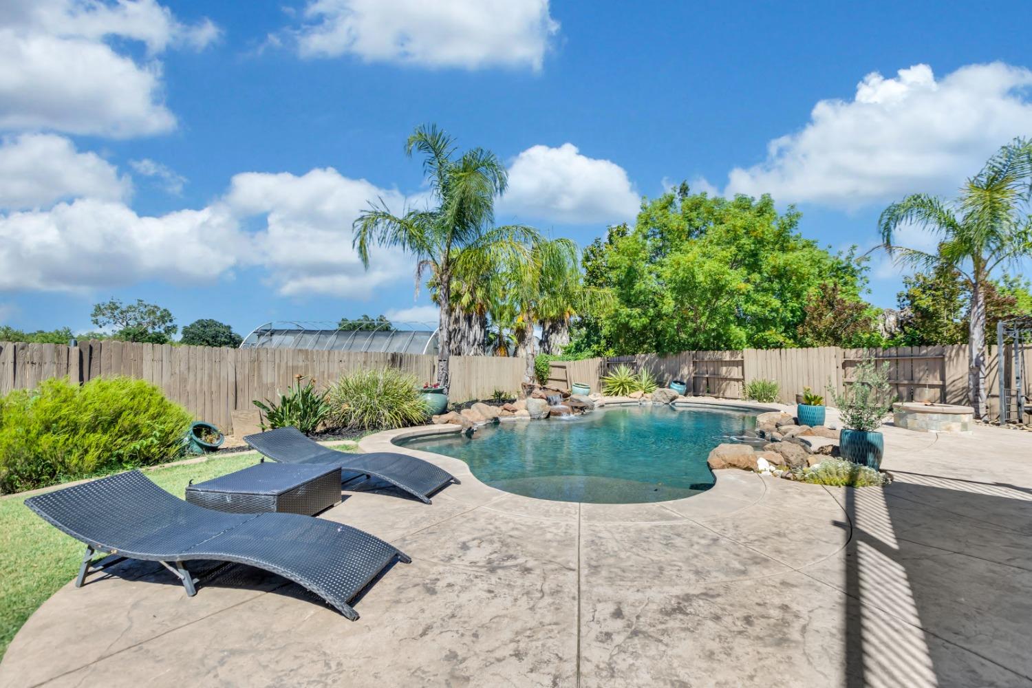 8436 ARROWROOT Circle