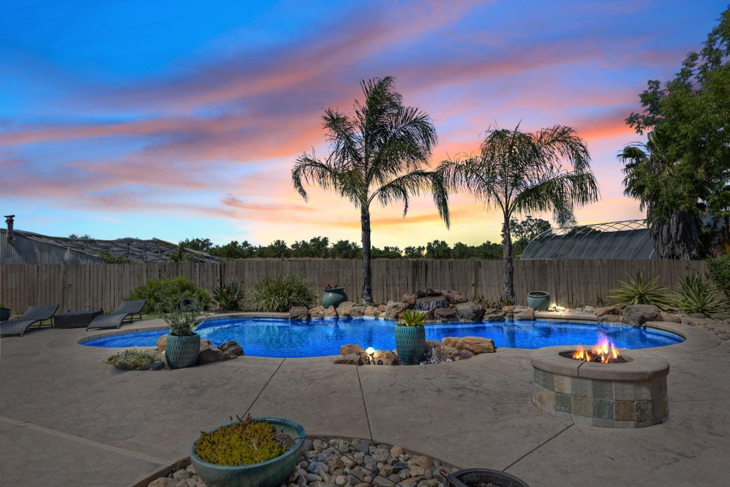 8436 ARROWROOT Circle