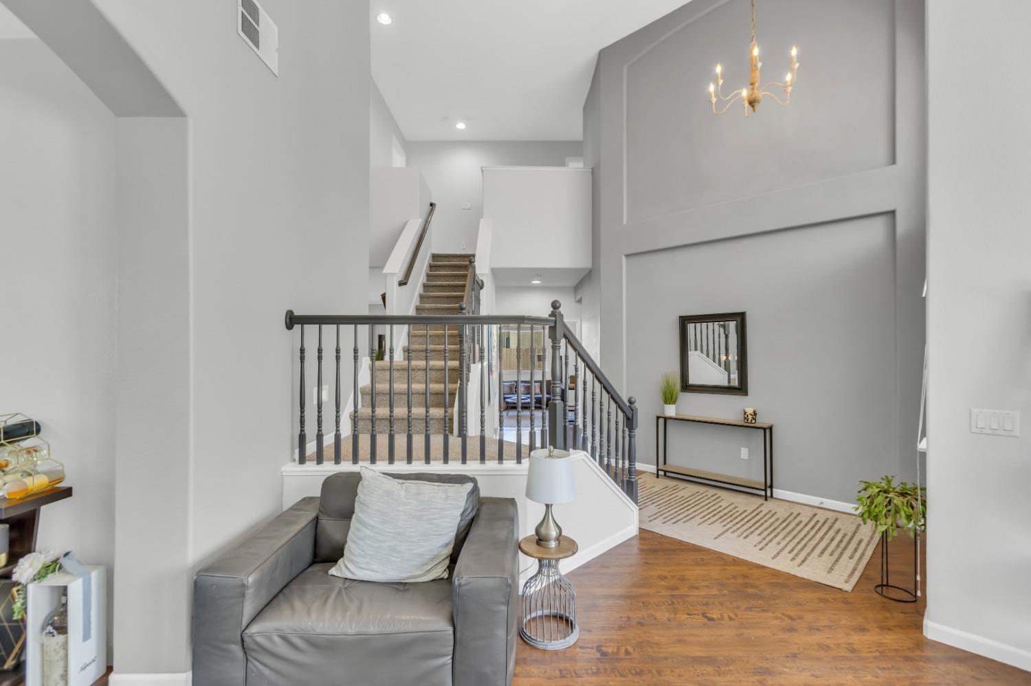 8436 ARROWROOT Circle