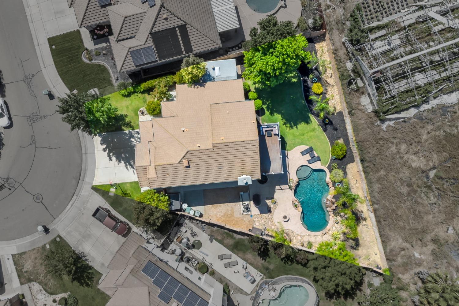 8436 ARROWROOT Circle