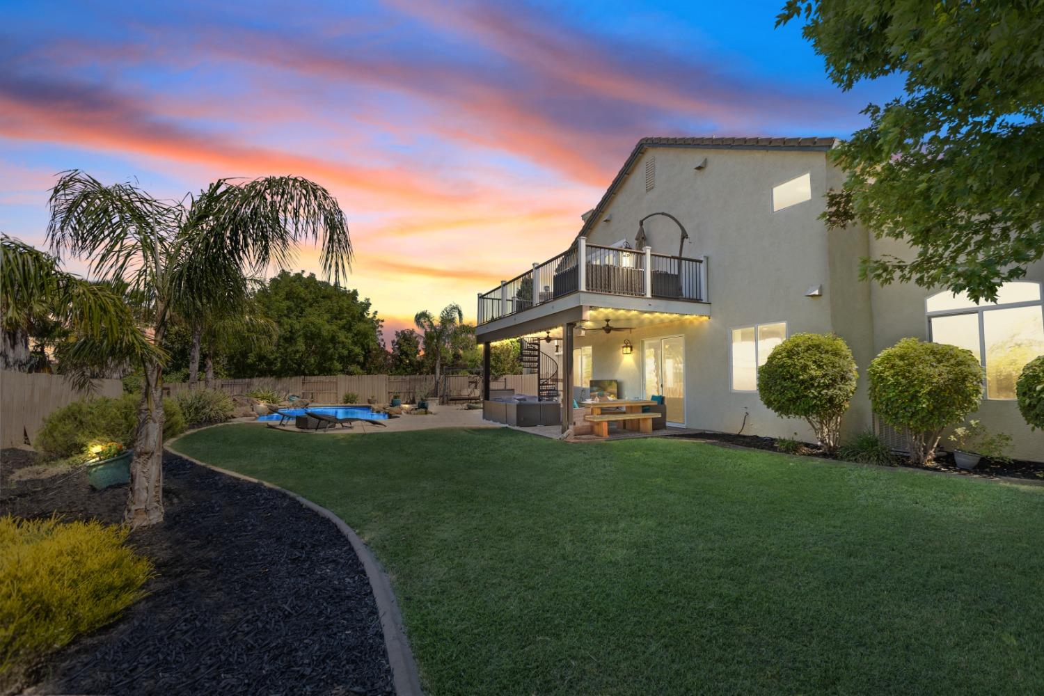 8436 ARROWROOT Circle