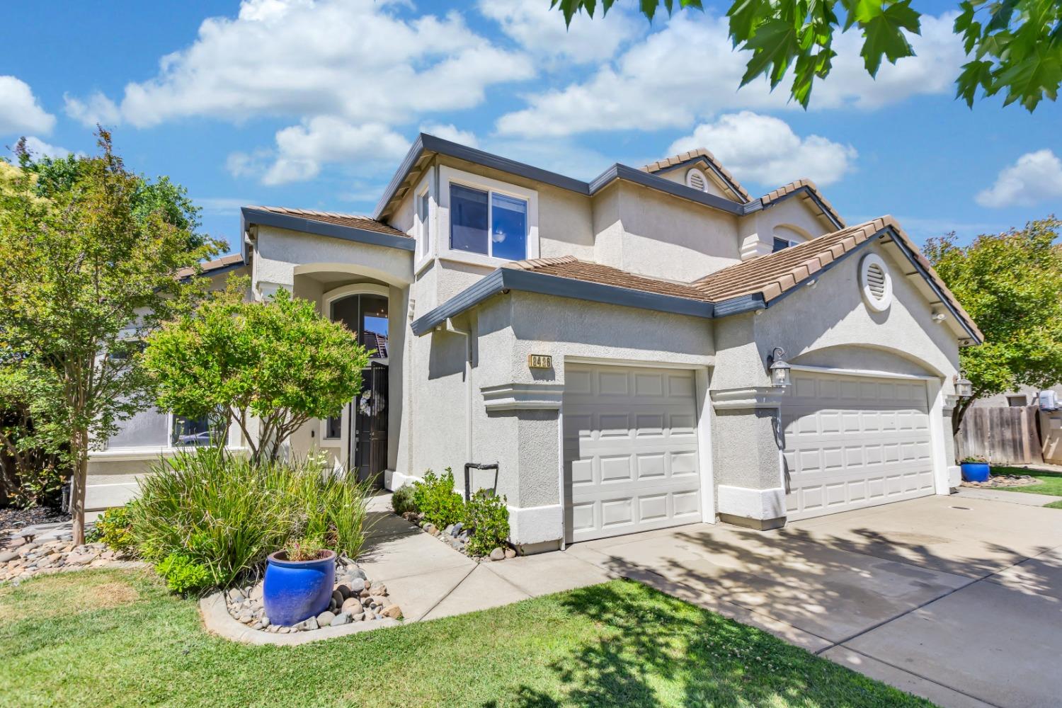 8436 ARROWROOT Circle