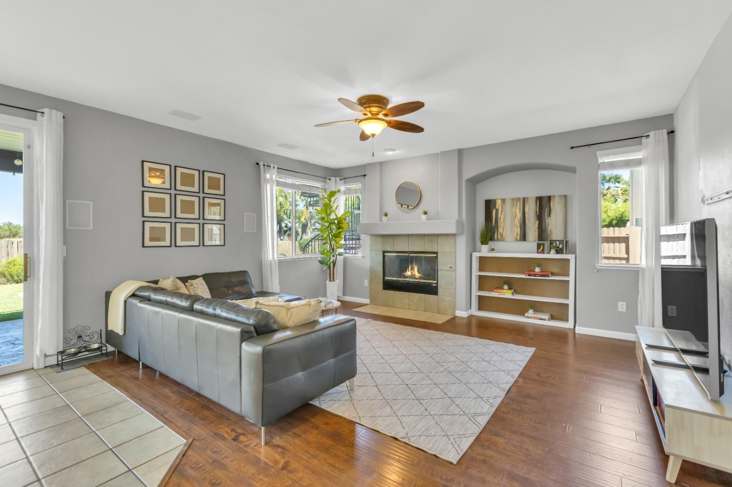 8436 ARROWROOT Circle