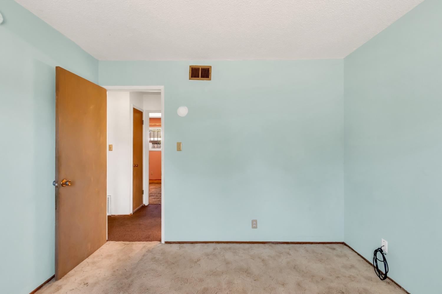 2931 TRENTWOOD Way