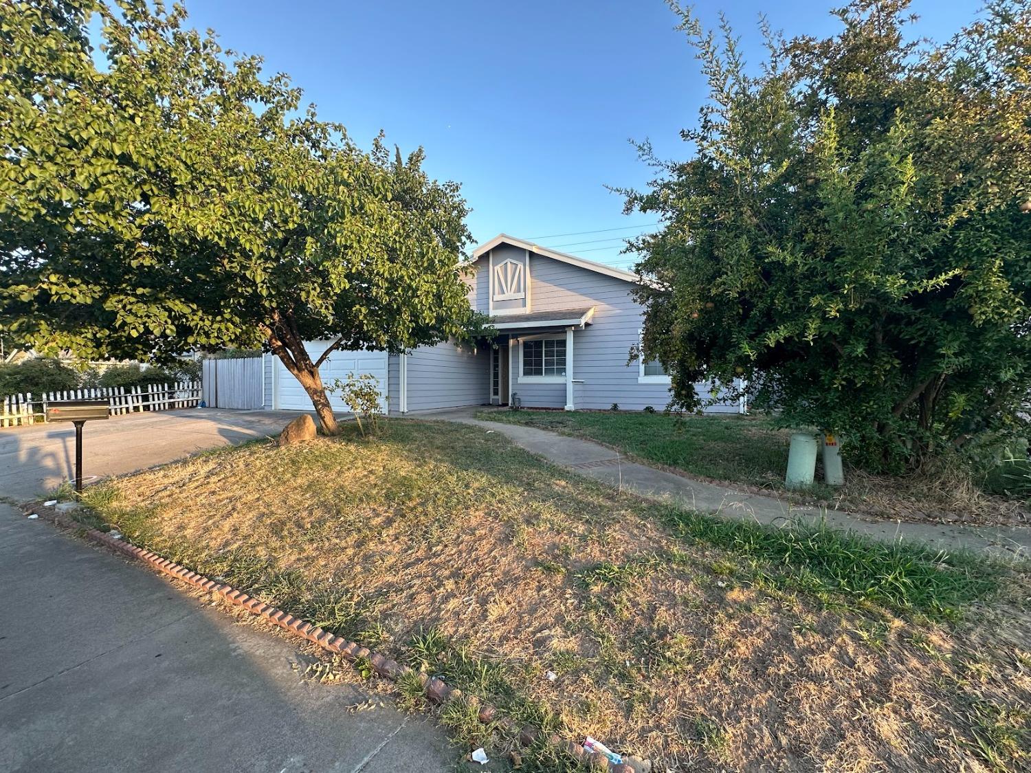 8220 Cottonfield Way